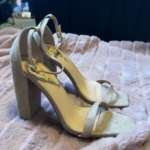 Nude Lulus Heels